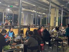 大堂-胡四哥特色火盆烧烤(总店)