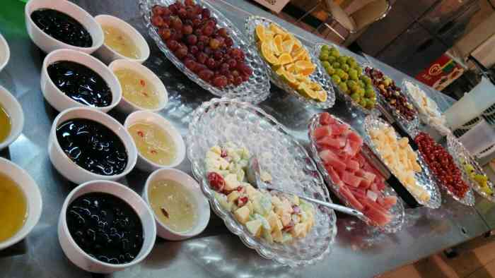 谭氏烧烤-"性价比挺高的一个地方!服务态度很好!老板.