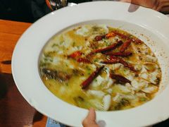 -鱼亨小鲜酸菜鱼(大信店)