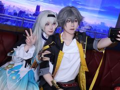 -米游妙妙屋cosplay换装自拍摄影体验馆
