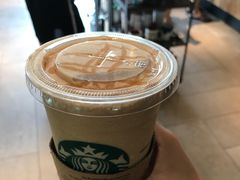 -星巴克臻选(莘庄仲盛店)