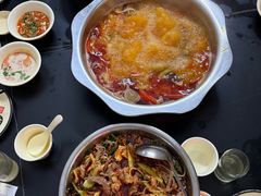 -周良天山牛杂城(天山路总店)