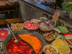 -萍姐火锅·公路夜市(武汉首店)