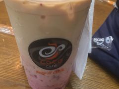 莓莓拿铁咖啡-CoCo都可(金狮店)