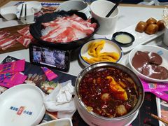 -魔法帽酱料牛肉小火锅(米兰店)