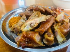 -鸿浩扒猪脚米线