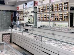 -潘多拉眼镜·蔡司依视路明月(潘家园店)