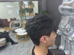 -藤野造型烫染·漂发