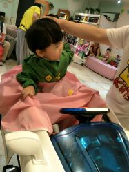 -爆米花儿童美发乐园(市府恒隆广场店)