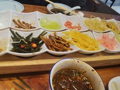 -怪噜范·老贵阳街头名小吃(数博万达店)