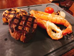 -恰餐厅及酒吧 CHAR Bar & Grill (北京丽都皇冠假日店)