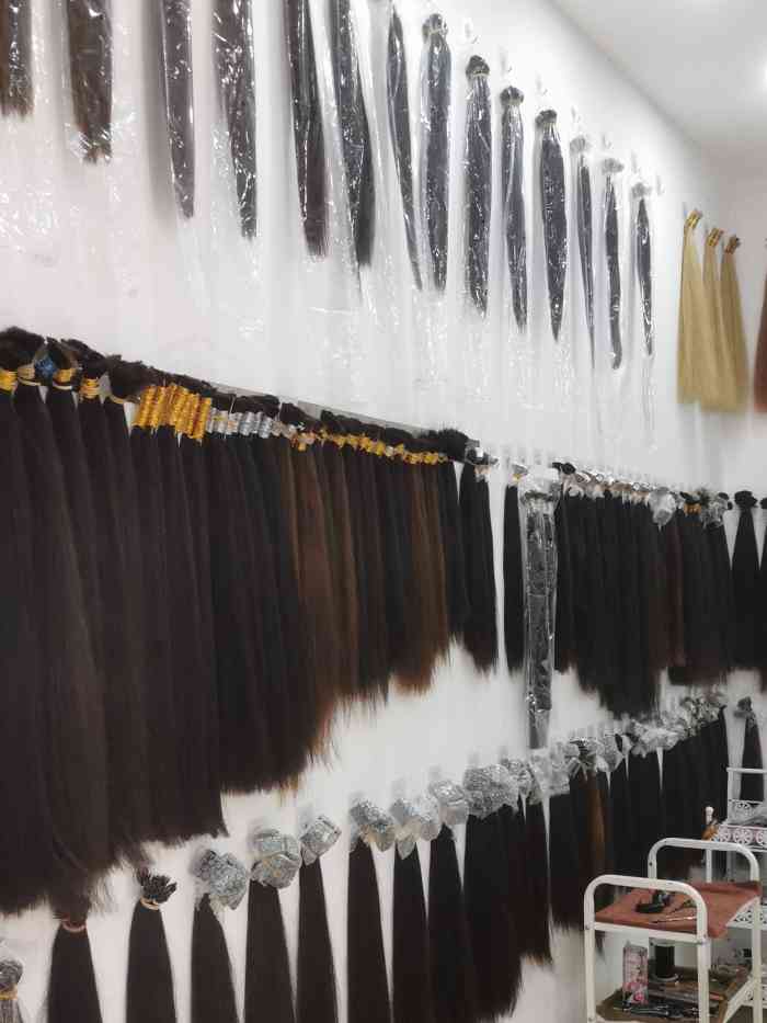 打分 三亚唯一一家专业的接发店  头发选择多 接发速度快 只做接发的