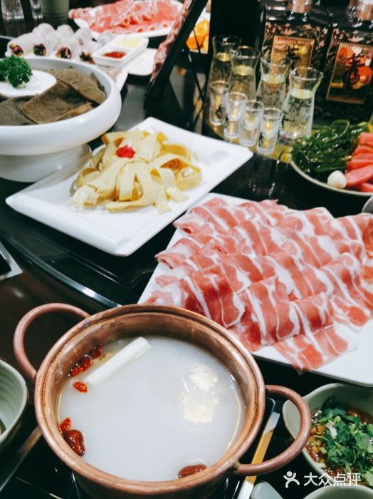 滇釜火锅·能喝汤的火锅(车公庄店)图片