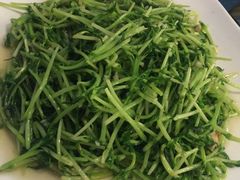 -新丁香海鲜主题餐厅(现代花园店)