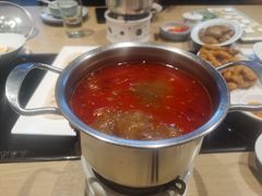 牛油辣-不老仙金汤虾丸火锅