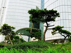 -亮马河大厦停车场