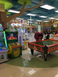 -莫莉幻想儿童乐园(郑州丹尼斯三天地店)