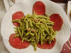 罗勒青酱短面配低温牛肉-Deer Park鹿园西餐(仁恒置地广场店)