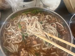 -正宗杨记普洱酸醋米线(总店)