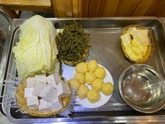 -屯老二农家铁锅炖(奥运村店)