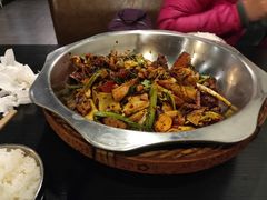 -愉肴麻辣香锅(中北镇店)