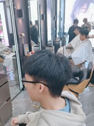 -藤野造型烫染·漂发