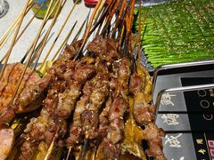 烤羊肉串（1串）-大成活海鲜烧烤龙虾(静安大融城店)