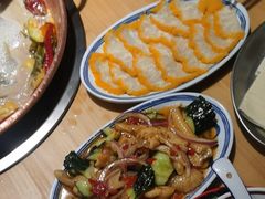 -洱火云南酸菜牛肉火锅(石景山当代商城店)