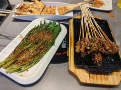 -粟氏天府·东北烧烤(长安街店)