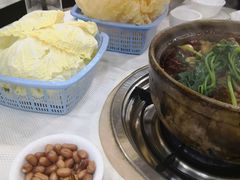 -渝君重庆火锅(嘉宾路店)