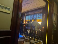 -麦落精酿啤酒餐吧(先农大院店)