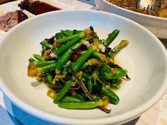 鸡枞菌拌小黄瓜-荣小馆(临海世纪花城店)
