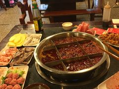 黄喉-邓莽子老火锅(中兴路总店)