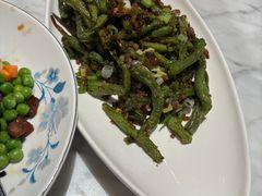 -渝信川菜 · 川味家常菜(财富购物中心店)