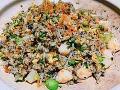 极品菌皇黑松露炒饭-香樟花园新粤料理(无锡万象城店)
