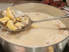 -尚尚仙·酸汤猪手·猪肚鸡火锅(华联万柳购物中心店)