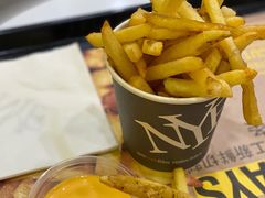 -纽约薯条(世豪广场店)