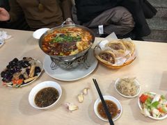 -闫家驴肉老店(华电一校店)