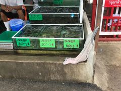 -拉威海鲜市场