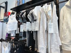 -lululemon(比斯特购物村店)