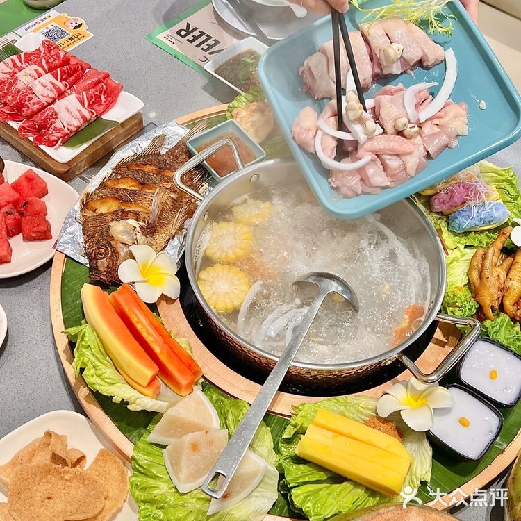 三亚大转盘椰子鸡‼️解锁海南美味新吃法✔️