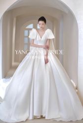 -洋洋婚纱品牌集合店