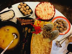 -鲜入围煮花胶鸡海鲜火锅