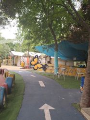 -爱伴·布鲁豪斯游乐场