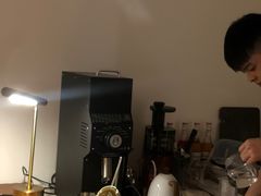 -Line 咖啡(石厦花园店)