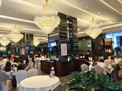 -万龙洲海鲜(大兴绿地缤纷城店)