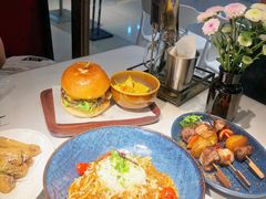 -阿妮叶李(光谷世界城店)