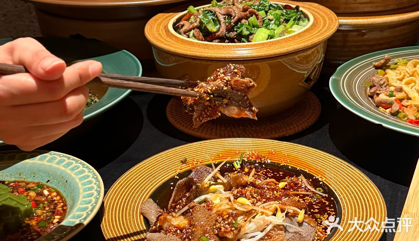 这才是本地人会一直去吃的地道重庆菜！