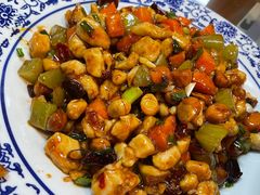 -何哥鲜鱼餐厅(龙湖花园店)