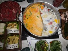 -椰子湾·海南火锅·糟粕醋·椰子鸡(正大广场店)